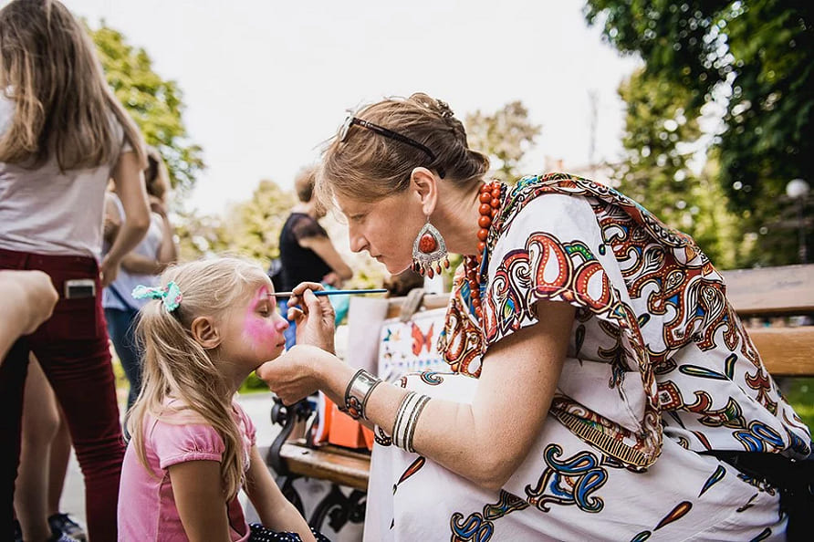 face painting